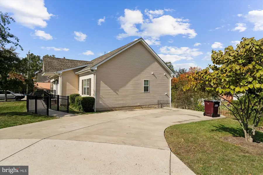 4802 Chief Chris Kyle Ct, Riverdale, MD 20737 - Image #3