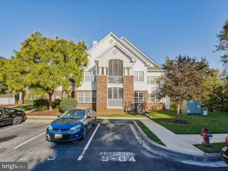6522 Lake Park Dr #105, Greenbelt, MD 20770 - Image #2