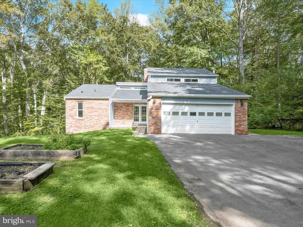 16506 Sylvan Dr, Bowie, MD 20715 - Image #1