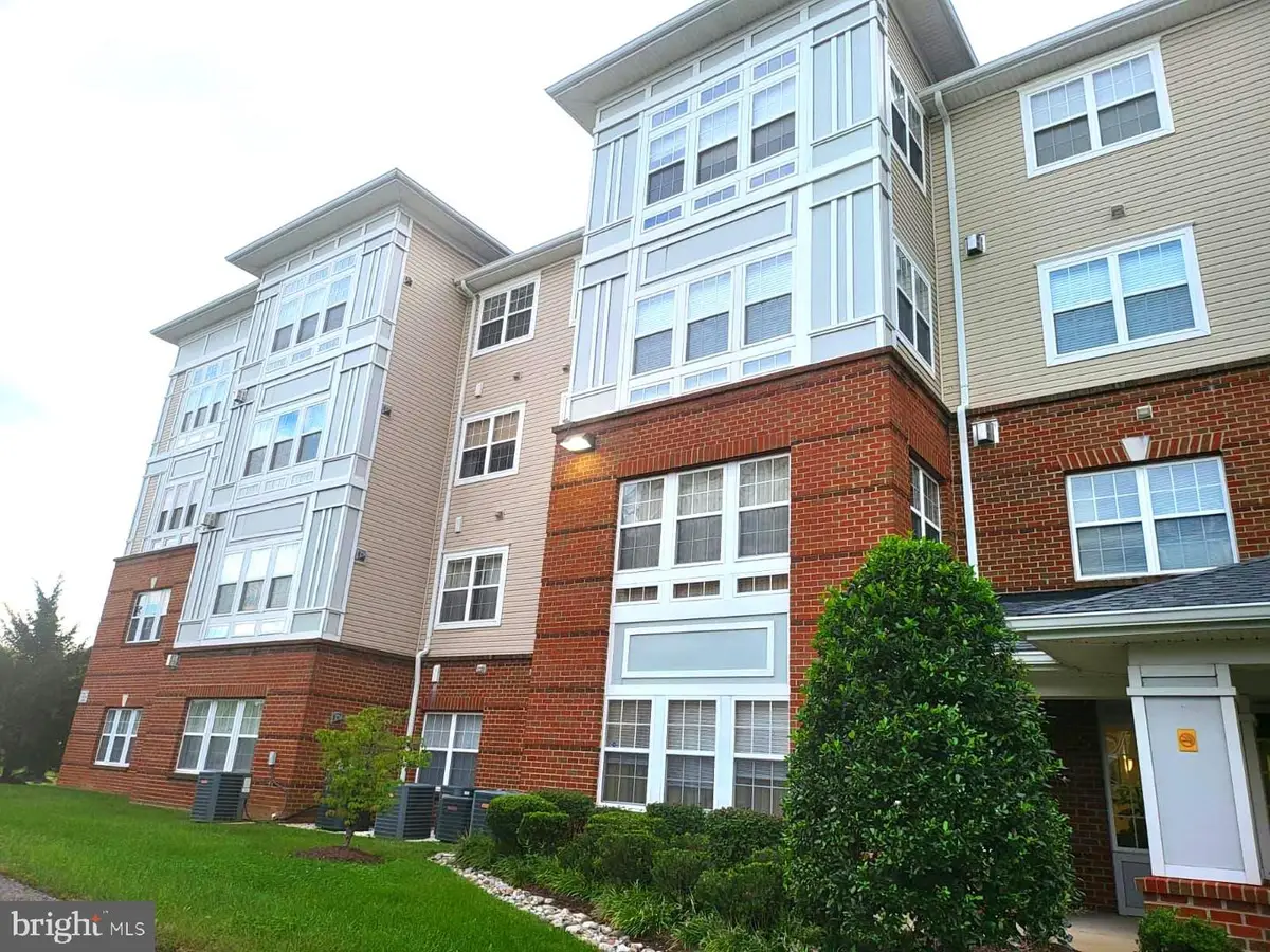 13216 Fox Bow Dr #403, Upper Marlboro, MD 20774 - Image #1
