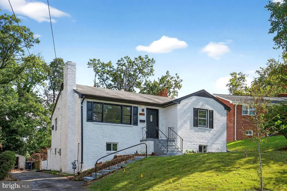 107 Onondaga Dr, Oxon Hill, MD 20745 - Image #1