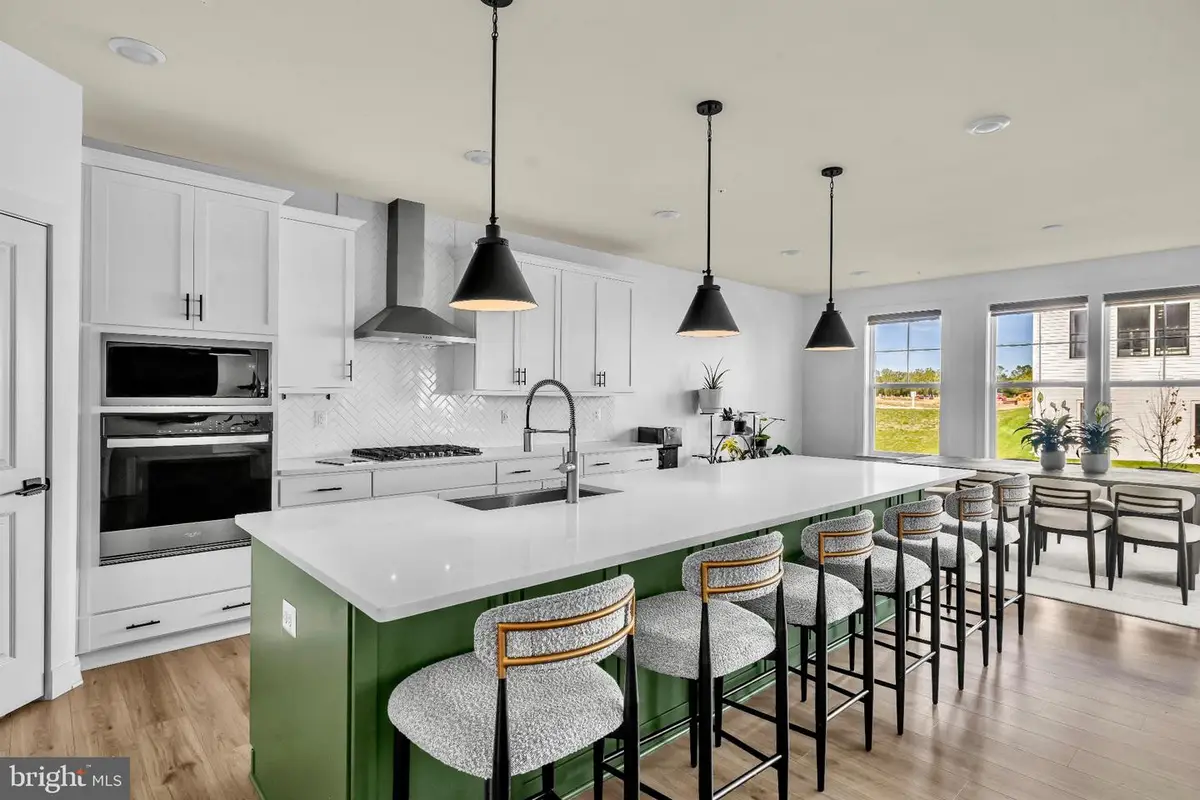 428 Meadow Creek Dr, Bowie, MD 20716 - Image #1