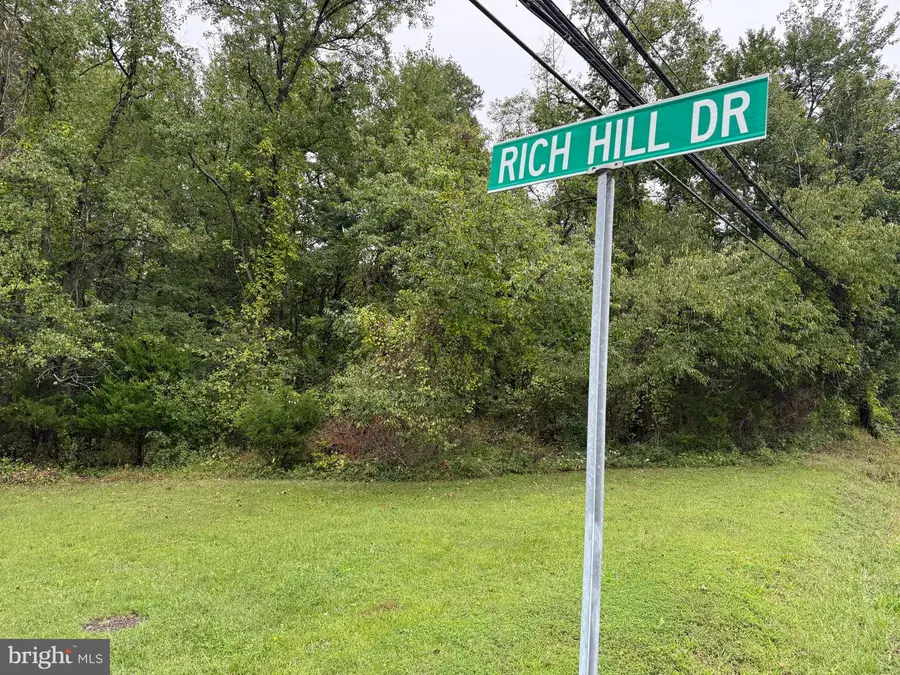 12110 Livingston Rd, Fort Washington, MD 20744 - Image #2