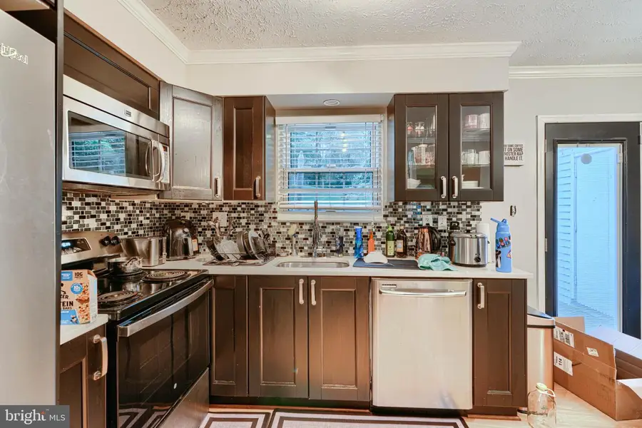 7337 Shady Glen Ter, Capitol Heights, MD 20743 - Image #3