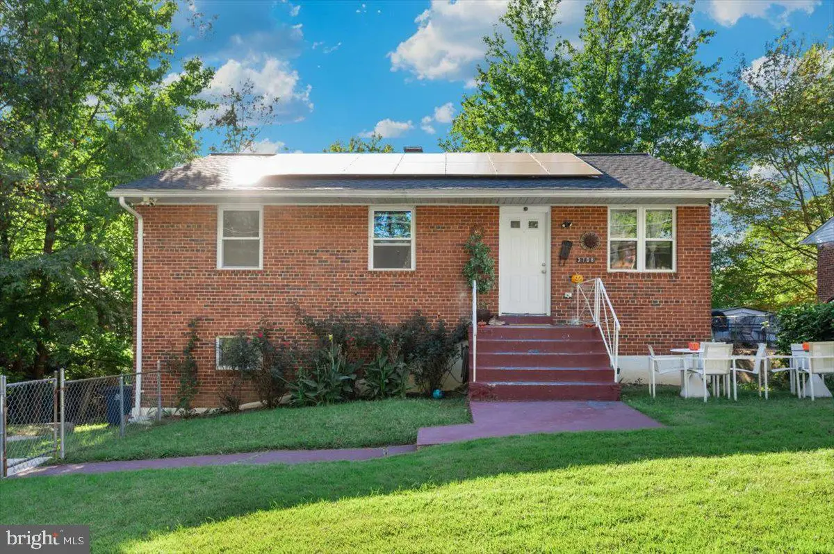 3708 Cooper Ln, Hyattsville, MD 20784 - Image #1