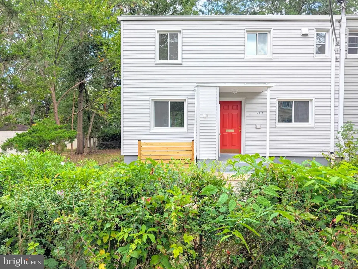 21-j Ridge Rd, Greenbelt, MD 20770 - Image #1