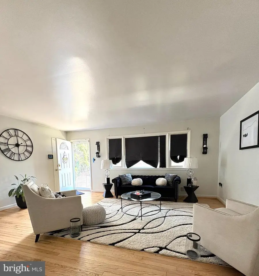 7012 Groveton Dr, Clinton, MD 20735 - Image #2