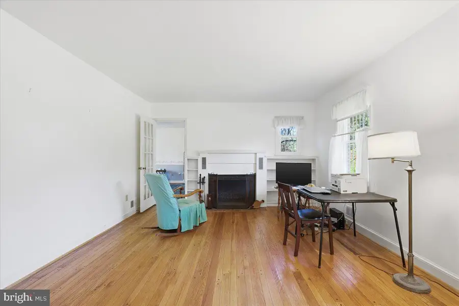 6315 Middleton Ln, Temple Hills, MD 20748 - Image #3