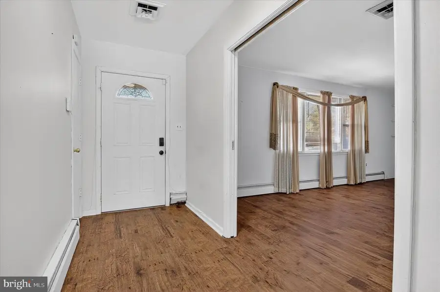 5011 Brinkley Rd, Temple Hills, MD 20748 - Image #2