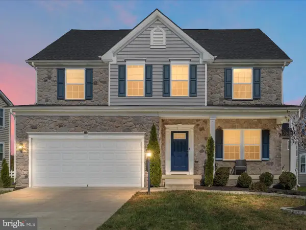 4210 Manor Field Dr, BOWIE, MD 20720