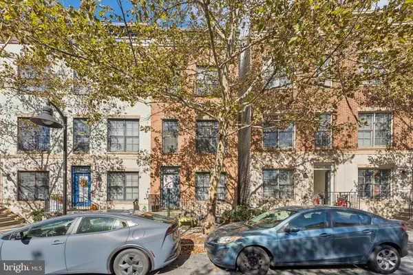 4410 Longfellow St, HYATTSVILLE, MD 20781