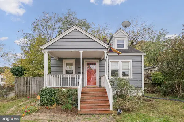 3909 Oliver St, HYATTSVILLE, MD 20782