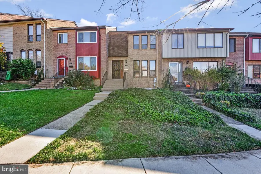 8739 Brae Brooke Dr, Lanham, MD 20706 - Image #3