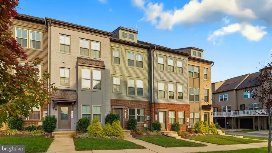 237 Phoenix Dr, Upper Marlboro, MD 20774 - Image #2