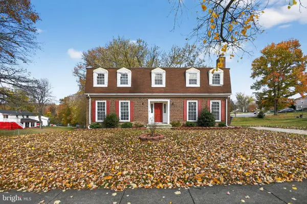 16504 Village Dr W, UPPER MARLBORO, MD 20772