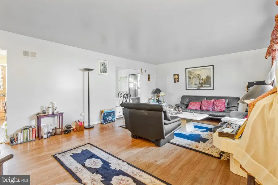 4605 Westridge Pl, Temple Hills, MD 20748 - Image #2