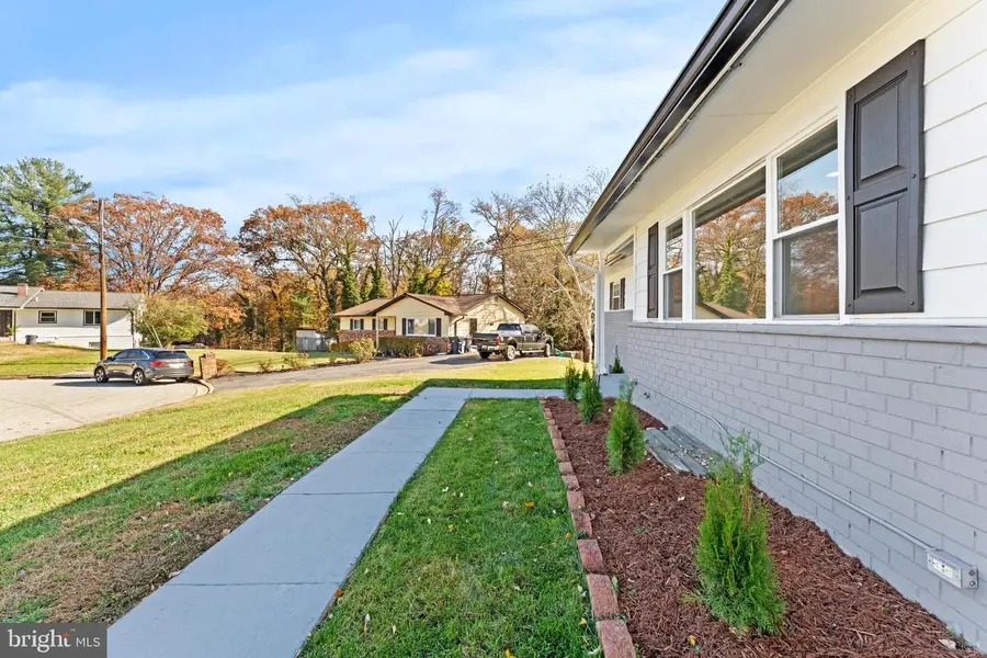 5109 Tyburn Ct, Temple Hills, MD 20748 - Image #2