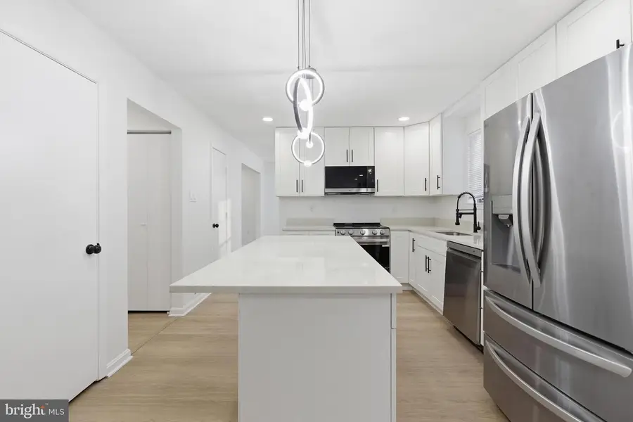 402 Red Leaf Ct, Upper Marlboro, MD 20774 - Image #3