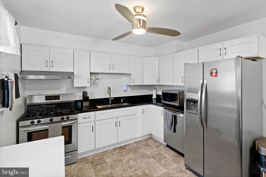 8900 Townsend Ln, Clinton, MD 20735 - Image #3