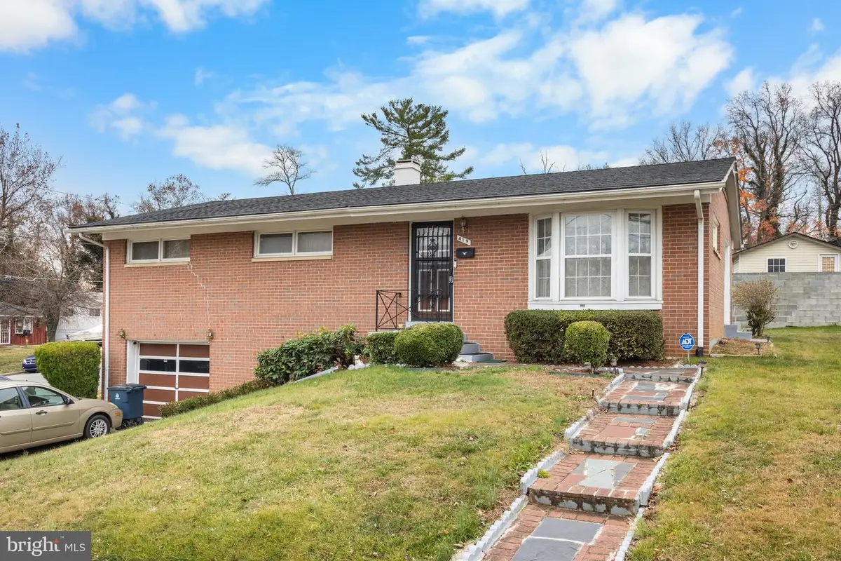 419 Hayworth Pl, Oxon Hill, MD 20745 - Image #1