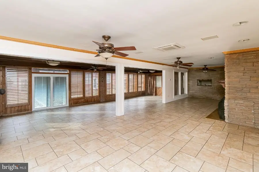 17211 Queen Anne Bridge Rd, Bowie, MD 20716 - Image #3