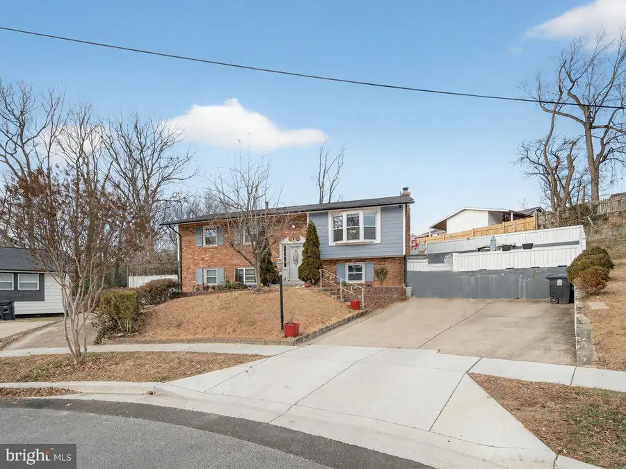 1902 Dana Dr, Hyattsville, MD 20783 - Image #2