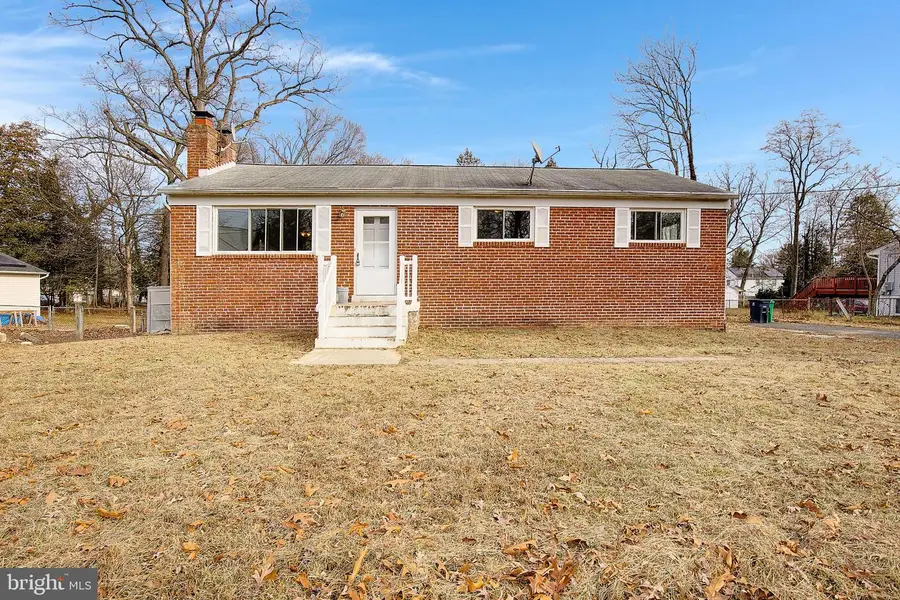 9202 Surratts Manor Dr, Clinton, MD 20735 - Image #2