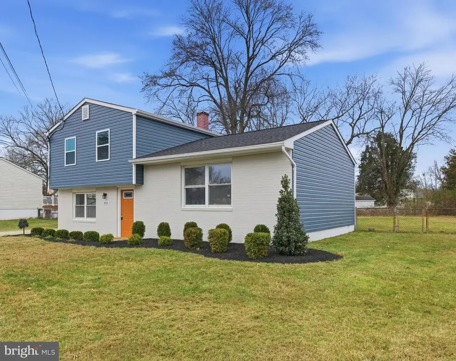 9505 Pryde Dr, Clinton, MD 20735 - Image #3