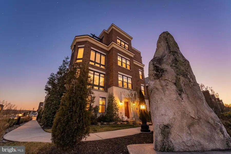 500 Riversail Ln #438, Oxon Hill, MD 20745 - Image #2