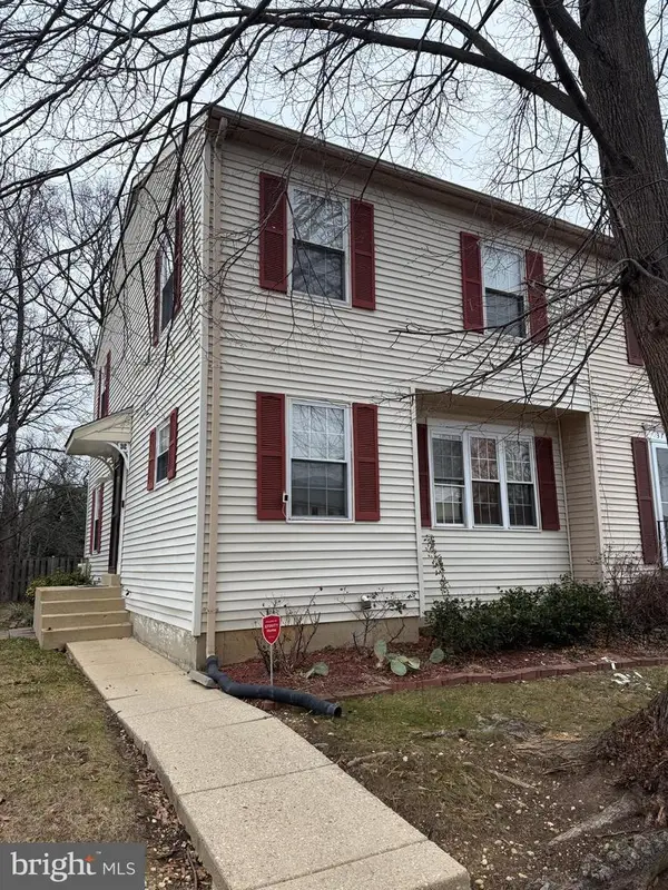 3720 Silver Park Ct, SUITLAND, MD 20746