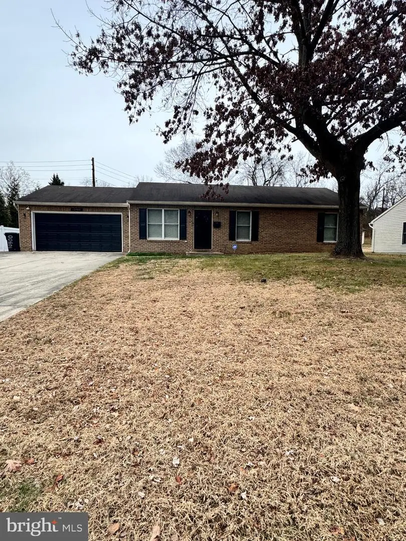 16400 Pointer Ridge Dr, Bowie, MD 20716 - Image #2