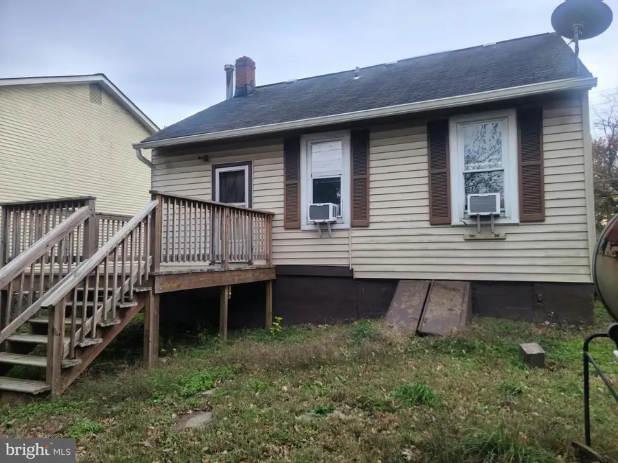 4702 Hamilton St, Hyattsville, MD 20781 - Image #2