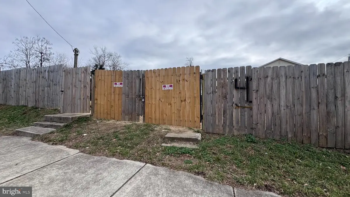 419 Carmody Hills Dr, Capitol Heights, MD 20743 - Image #1