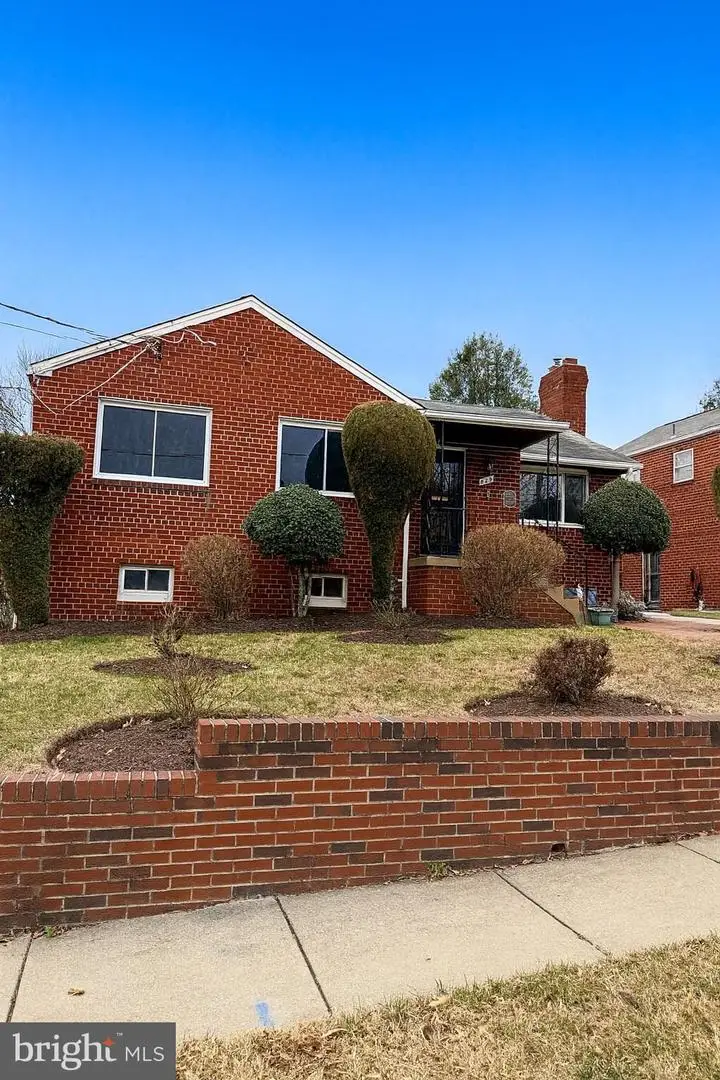 829 Thurman Ave, Hyattsville, MD 20783 - Image #1