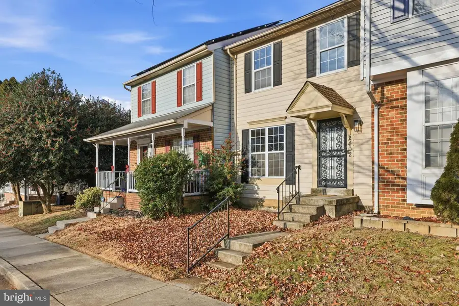 2402 W Rosecroft Village Cir, Oxon Hill, MD 20745 - Image #3