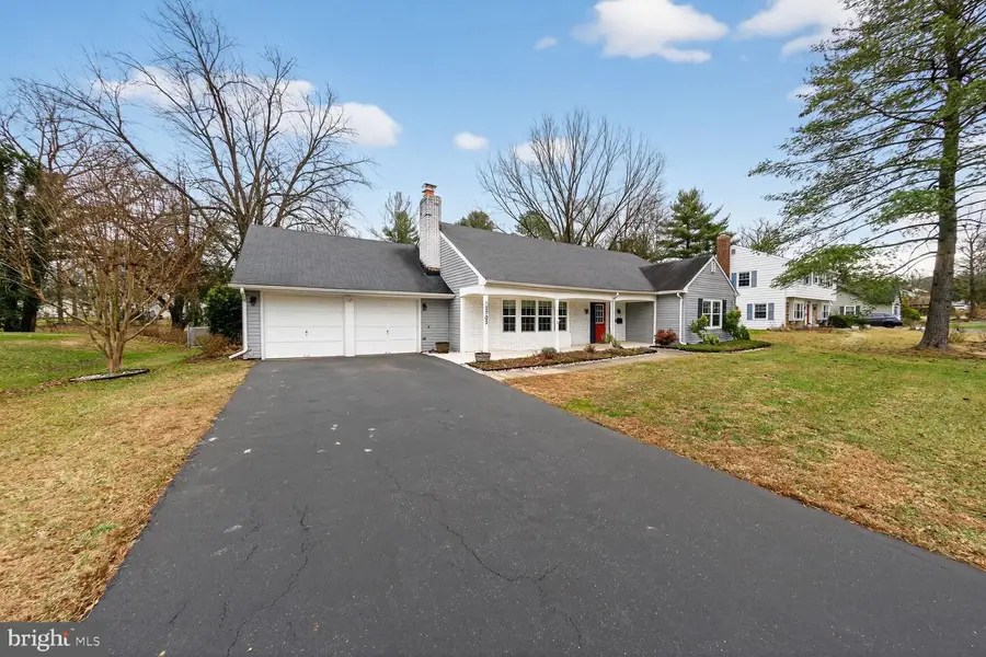 12703 Cedarbrook Ln, Laurel, MD 20708 - Image #2