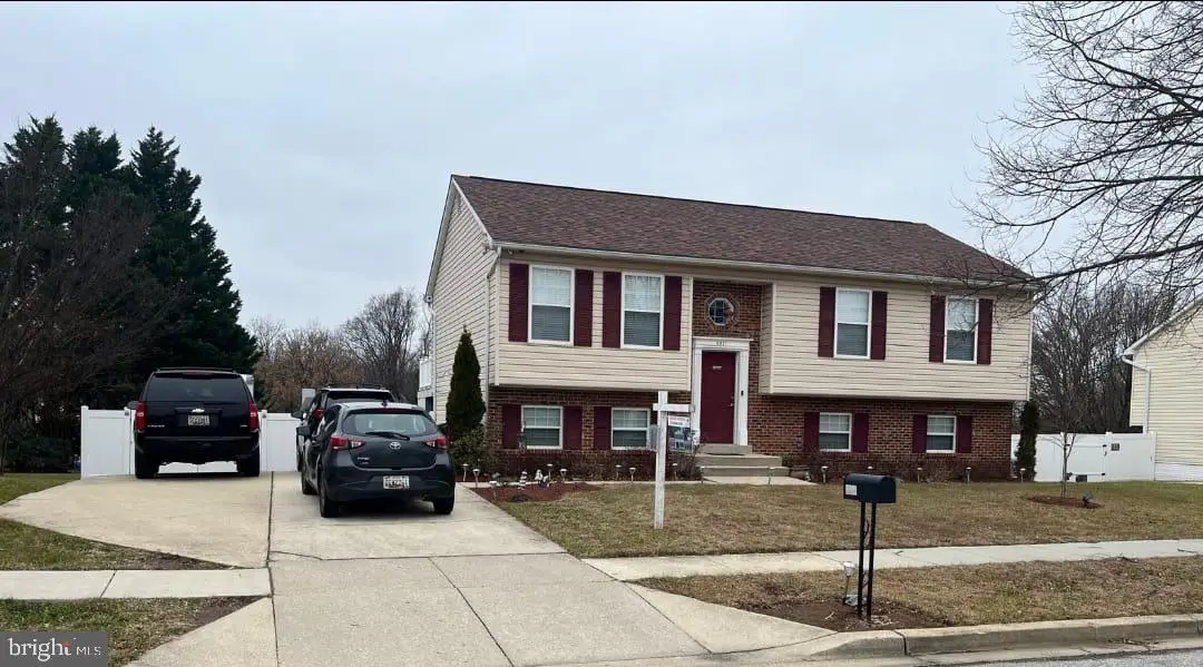 6921 Greenboro Ln, Fort Washington, MD 20744 - Image #1