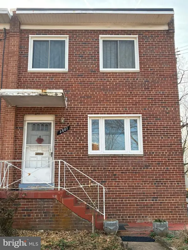 3501 Madison Pl, HYATTSVILLE, MD 20782