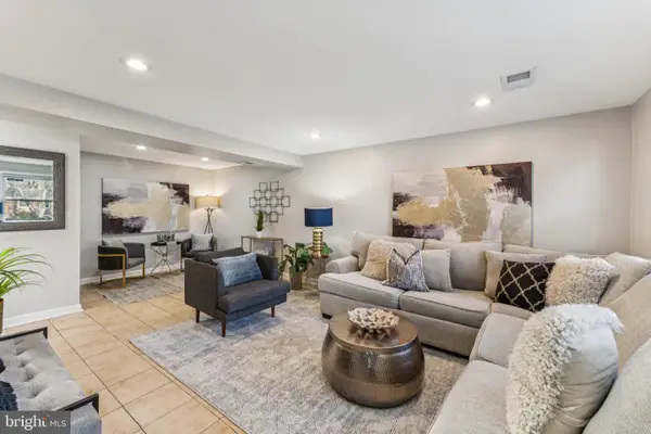 3704 Halloway Pl, UPPER MARLBORO, MD 20772