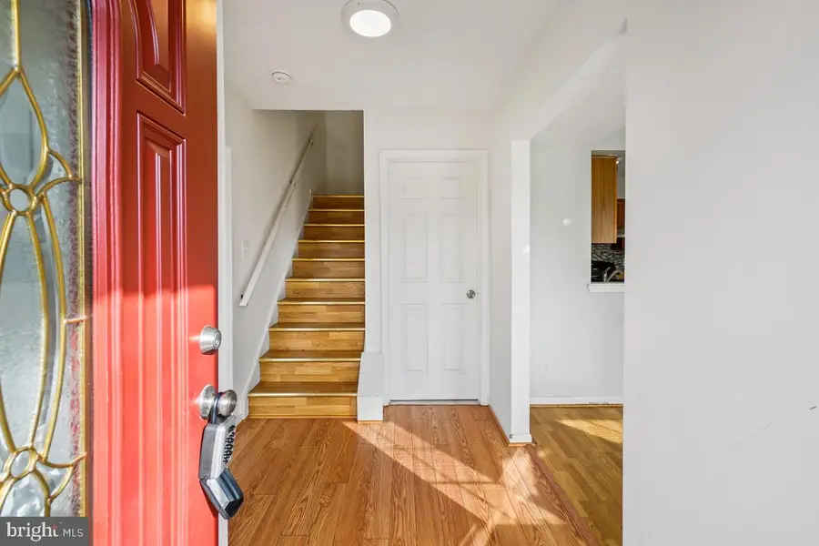 2401 W Rosecroft Village Cir, Oxon Hill, MD 20745 - Image #3