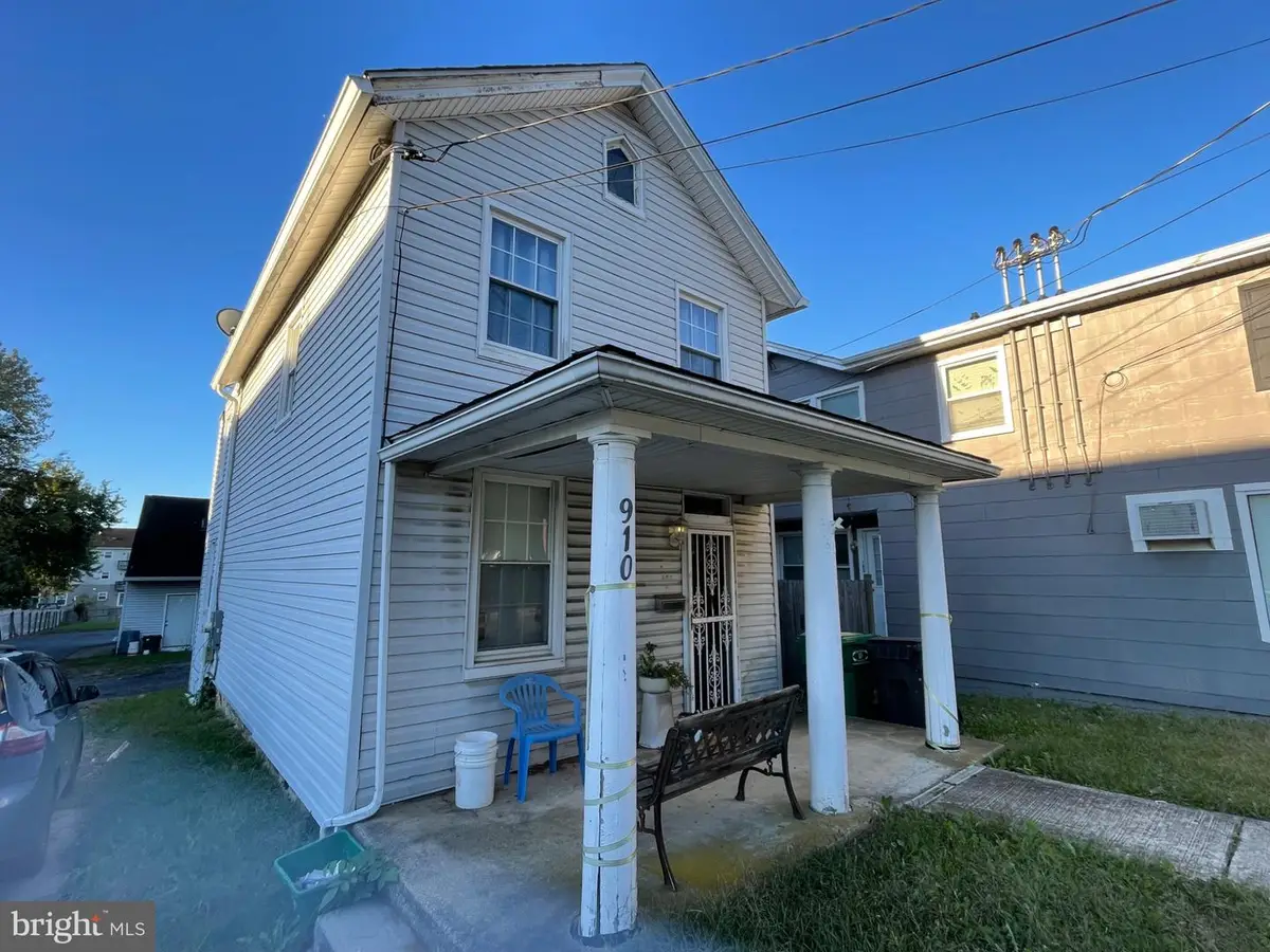 910 Montgomery St #a, Laurel, MD 20707 - Image #1