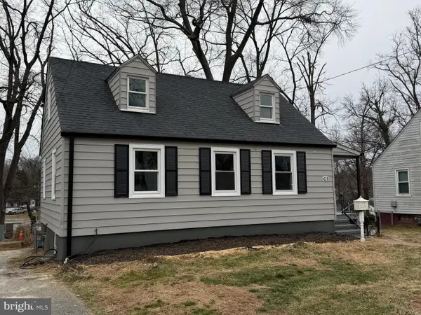 4211 72nd Ave, HYATTSVILLE, MD 20784