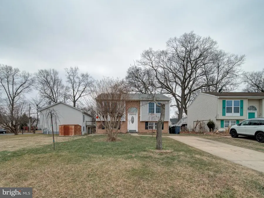 8617 Chestnut Ridge Dr, Laurel, MD 20707 - Image #2