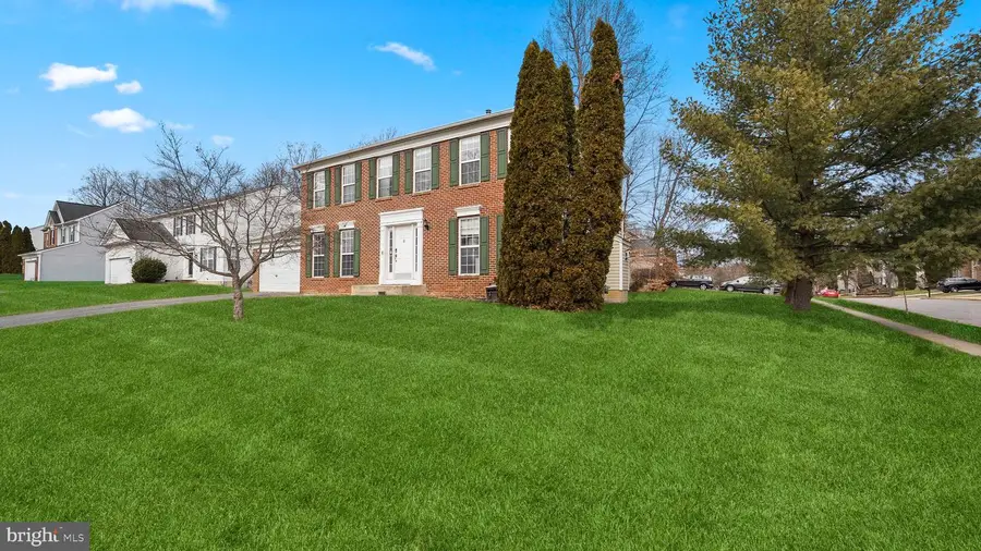 15528 Orchard Run Dr, Bowie, MD 20715 - Image #2