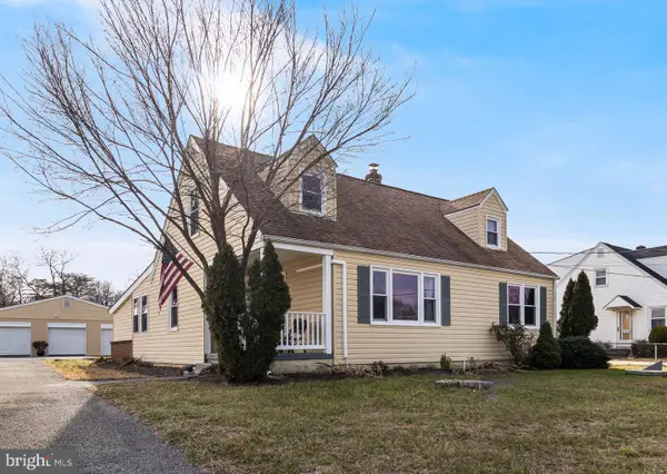 6905 E Clinton St, CLINTON, MD 20735