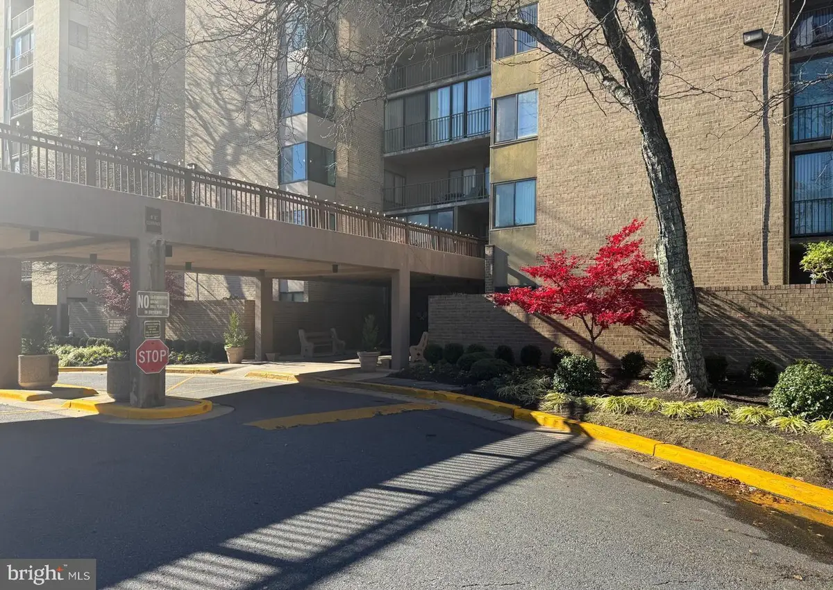 9200 Edwards Way #908, Hyattsville, MD 20783 - Image #1