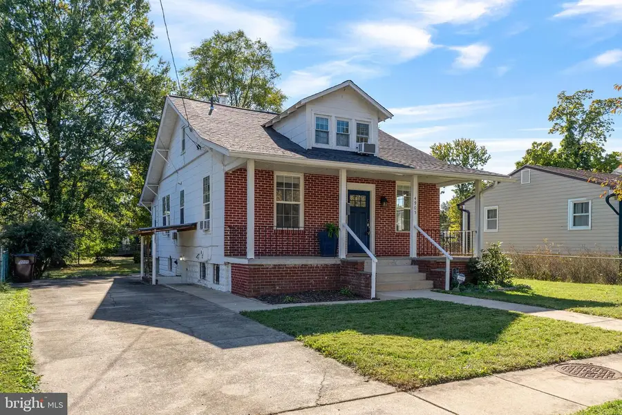 4905 Sheridan St, Riverdale, MD 20737 - Image #3