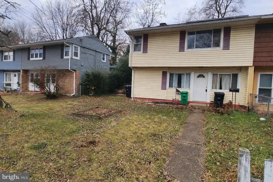 8120 Allendale Dr, Landover, MD 20785 - #2