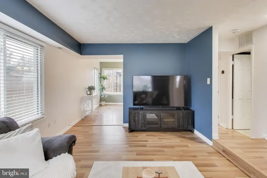 15510 Peach Walker Dr, Bowie, MD 20716 - Image #3