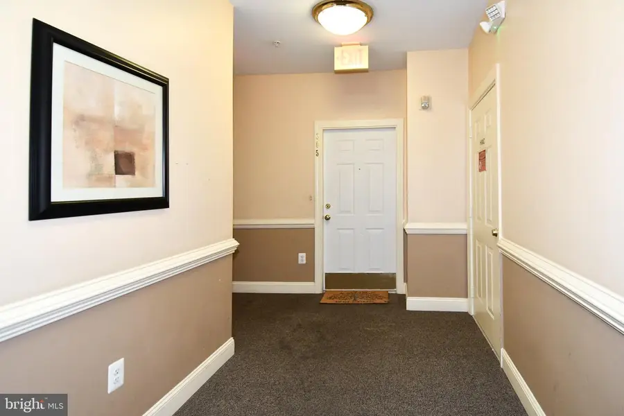 15620 Everglade Ln #305, Bowie, MD 20716 - Image #2